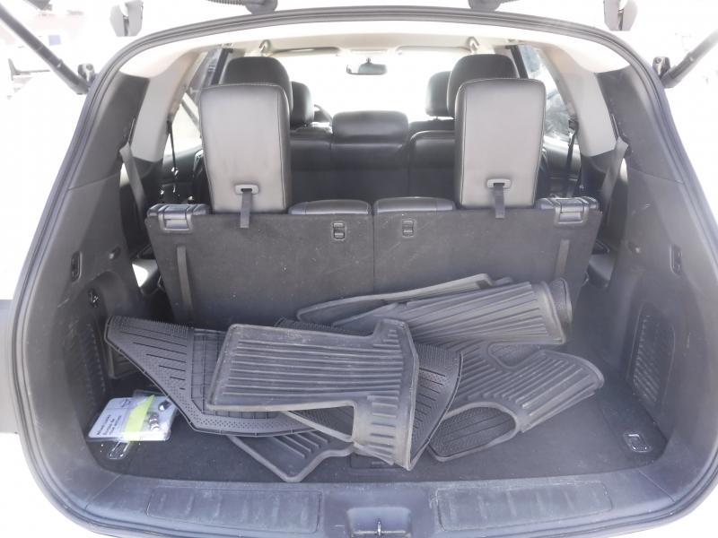 Repo.com | 2014 Nissan Pathfinder SL 4WD 3rd row seating