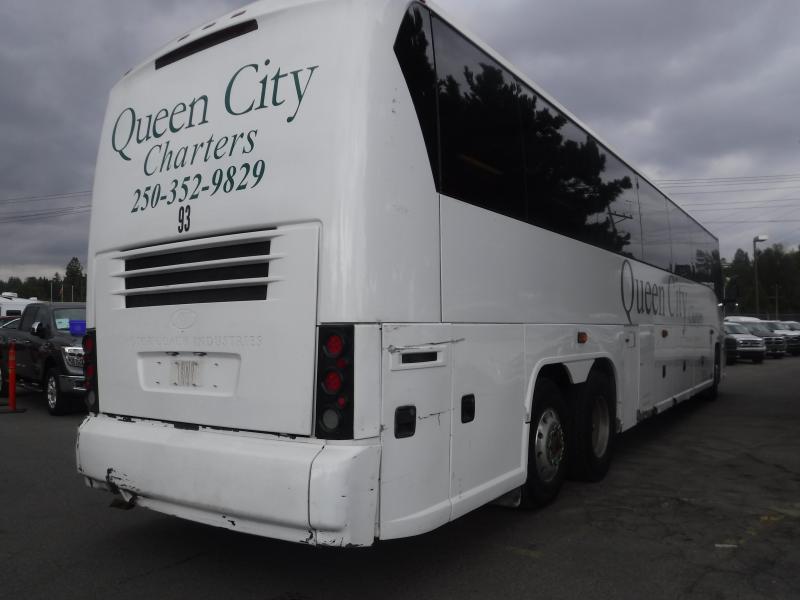 2004 MCI J4500 57 Passenger Bus with Air Brakes