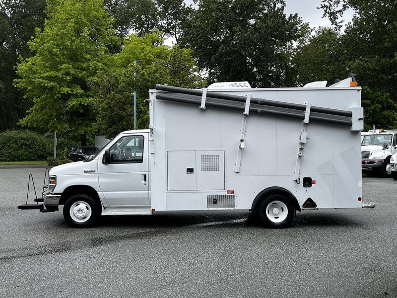 thumbnail image 2 of Ford Econoline E-Series Steel Battery Box (2010-2023) - Missing Lid - Takeoff Part 2 of 6