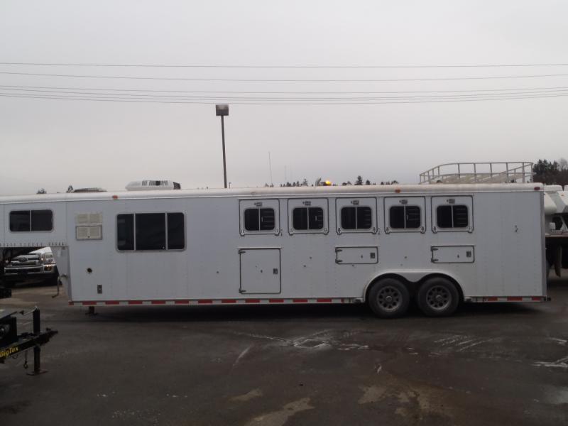 1995 Sooner 36 Foot X 8 Foot Horse Trailer Gooseneck Slant Nose 5 Horse Living Quarters