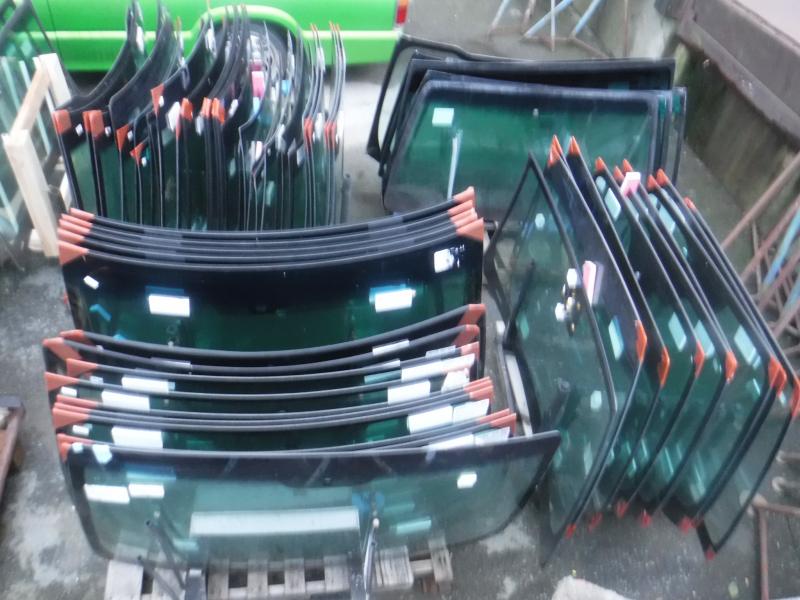 225 Brand New Windshields