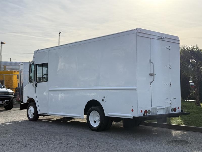 2016 Freightliner MT45 Thermo King Reefer 14-Foot Step Van | Repo.com