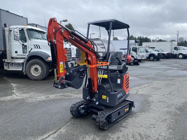 2025 AGT Industrial Mini Excavator MX 15-Z Gas Engine (New) | Repo.com