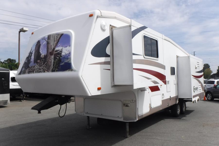 Repo.com | 2007 Crossroad Cruiser CK30SK Fifth Wheel Trailer with 3 5th Wheel Camper With 3 Slide Outs