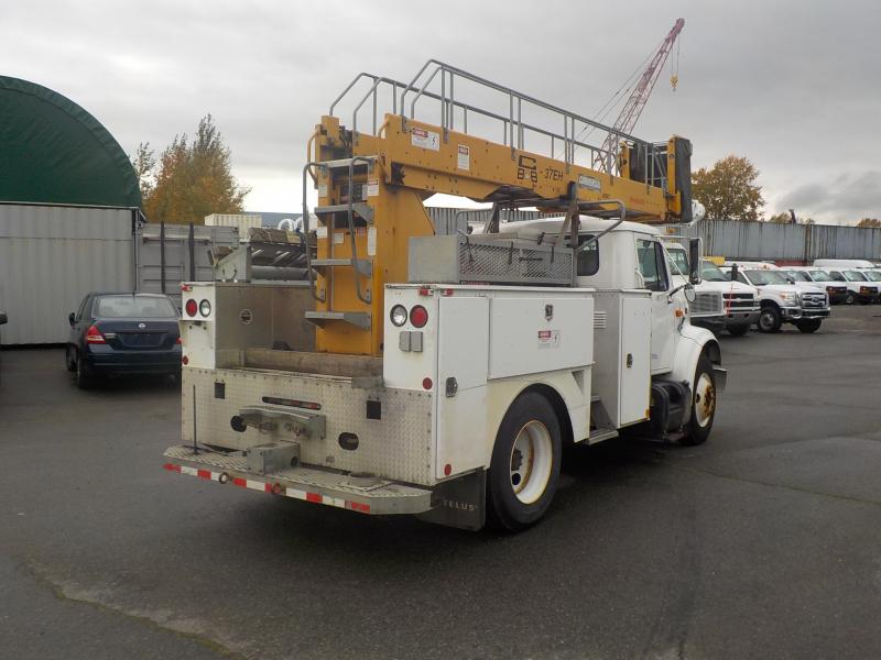 Repo.com | 1998 International 4700 Diesel Bucket Truck with Generator