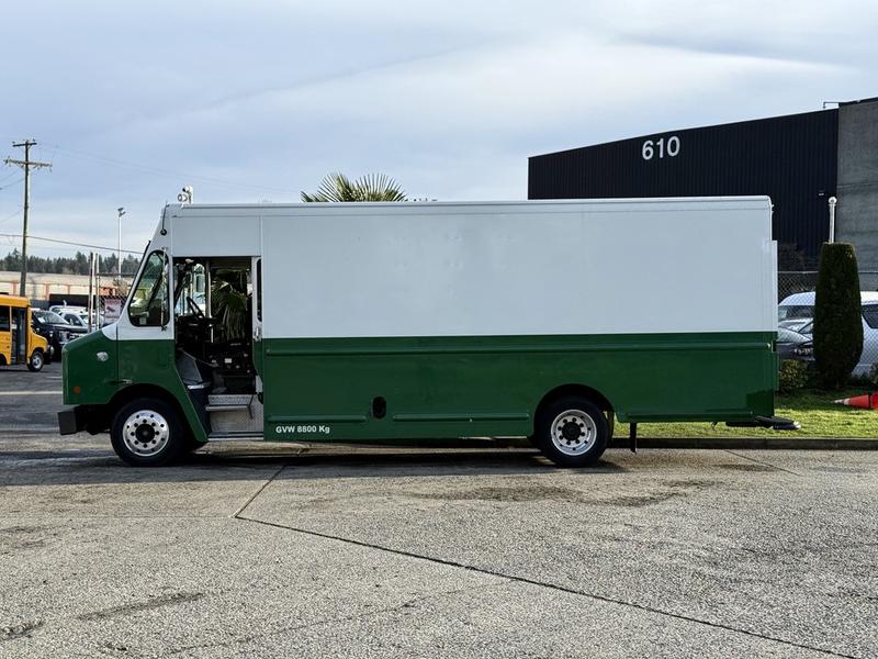 2010 Freightliner MT45 Chassis 18 Foot Cummins Diesel Step Van