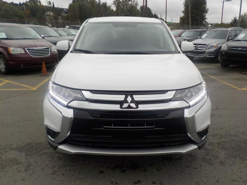 Repo.com | 2018 Mitsubishi Outlander ES AWC 4 wheel Drive