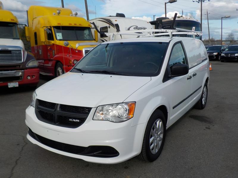 2014 dodge cargo van