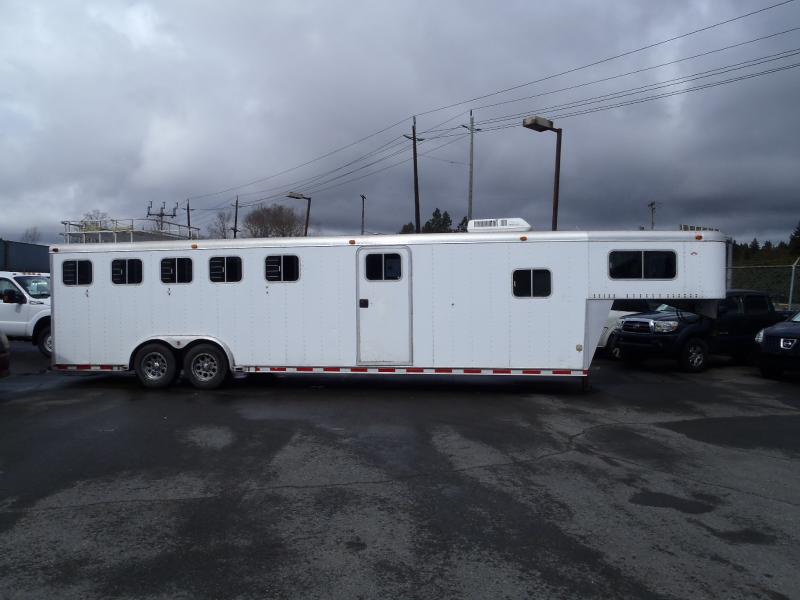 1995 Sooner 36 Foot X 8 Foot Horse Trailer Gooseneck Slant Nose 5 Horse Living Quarters