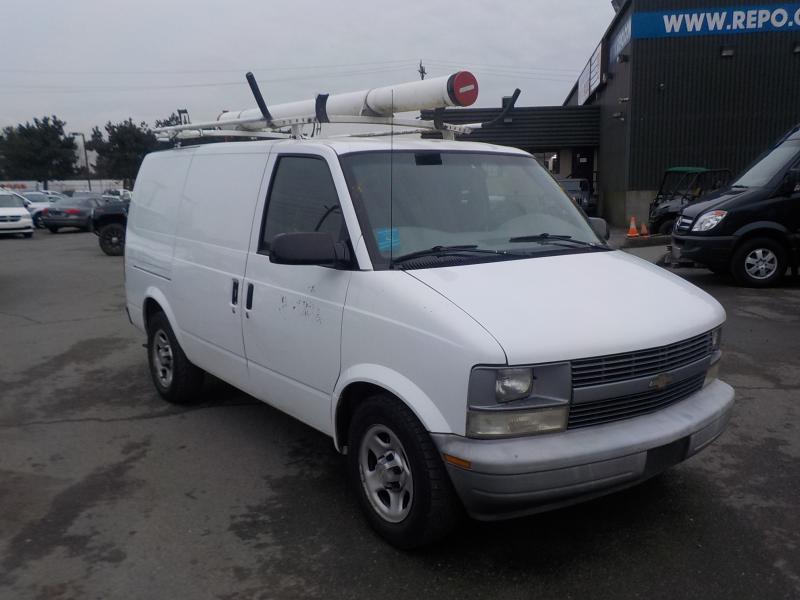 2005 Chevrolet Astro Cargo Van 2WD with Rear Shelving and