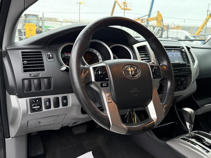 2015 Toyota Tacoma SR5 4X4 with Canopy | Repo.com