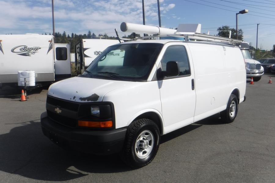 chevy express bulkhead divider