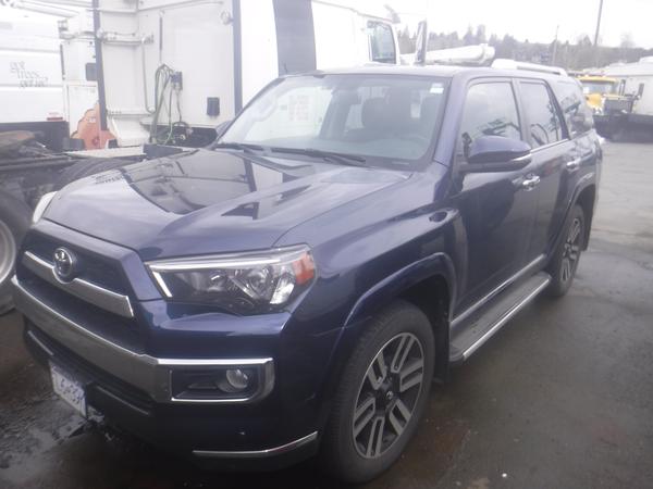 2018 Toyota 4Runner SR5 4WD | Repo.com