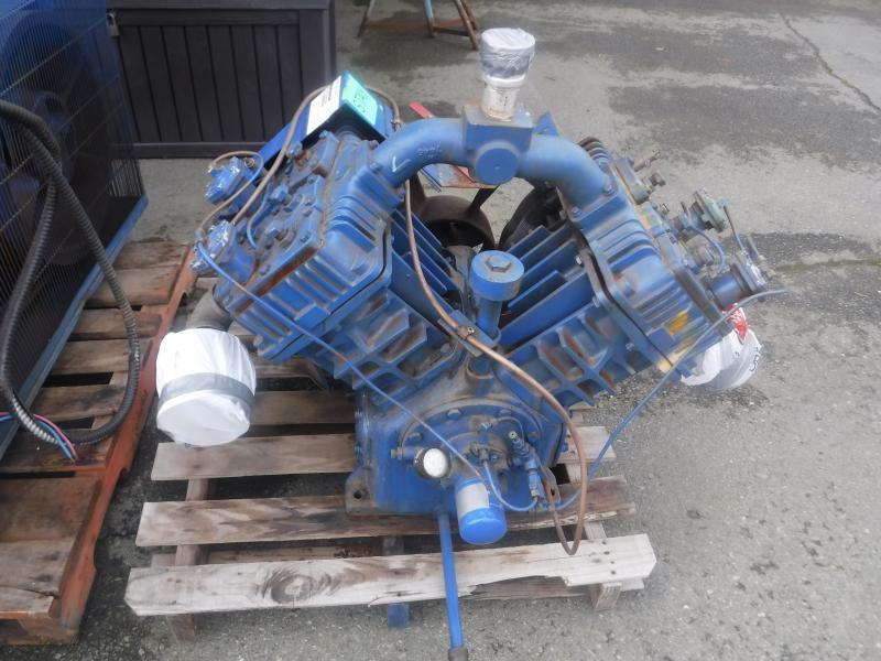 2000 Quincy 2 Stage Air Compressor Model 5120 LVD